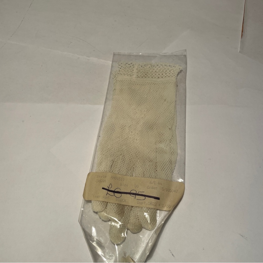 Vintage Woven Dress Gloves Made in England Ivory